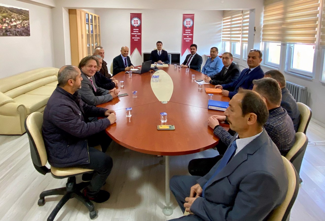 Kaymakam Tolga Turan başkanlığında “İlçe İnsan Hakları Kurulu Toplantısı” gerçekleştirildi. 